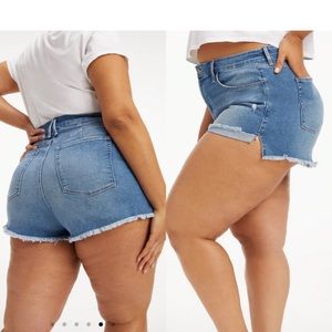 Good American Good Curve Indigo Blue Denim Shorts Plus Size 16